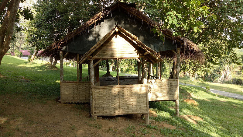 Durian Pipit Lakeside Resort