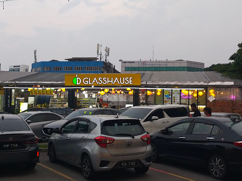 SS2 Durian Glasshause