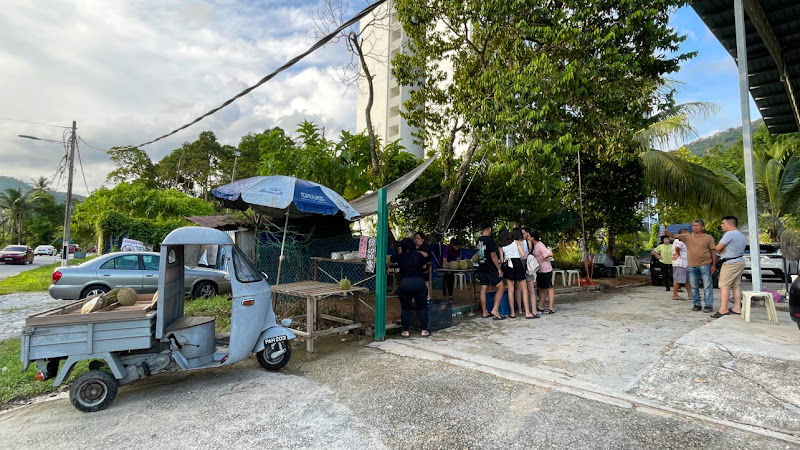 Tuktuk durian orchard balik pulau 嘟嘟车浮罗山背榴莲园