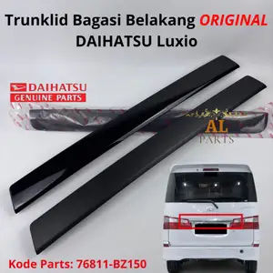 Trunklid Bagasi Belakang Original Daihatsu Luxio Kode Part 76811-BZ150/ Garnish List Pintu Bagasi Di Atas Plat Nomer Luxio Kode Part 76811-BZ150/ Cover Handle pintu bagasi garnish di atas plat nomer Luxio original