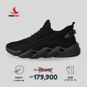 Redknot Koleksi Hitam Sol Hitam Full Black - Sepatu Sneakers Pria Bisa Untuk Sekolah Kuliah Kampus Outing Kantor Liburan dan Olahraga Running Berkualitas Tersedia Ukuran Besar Big Size