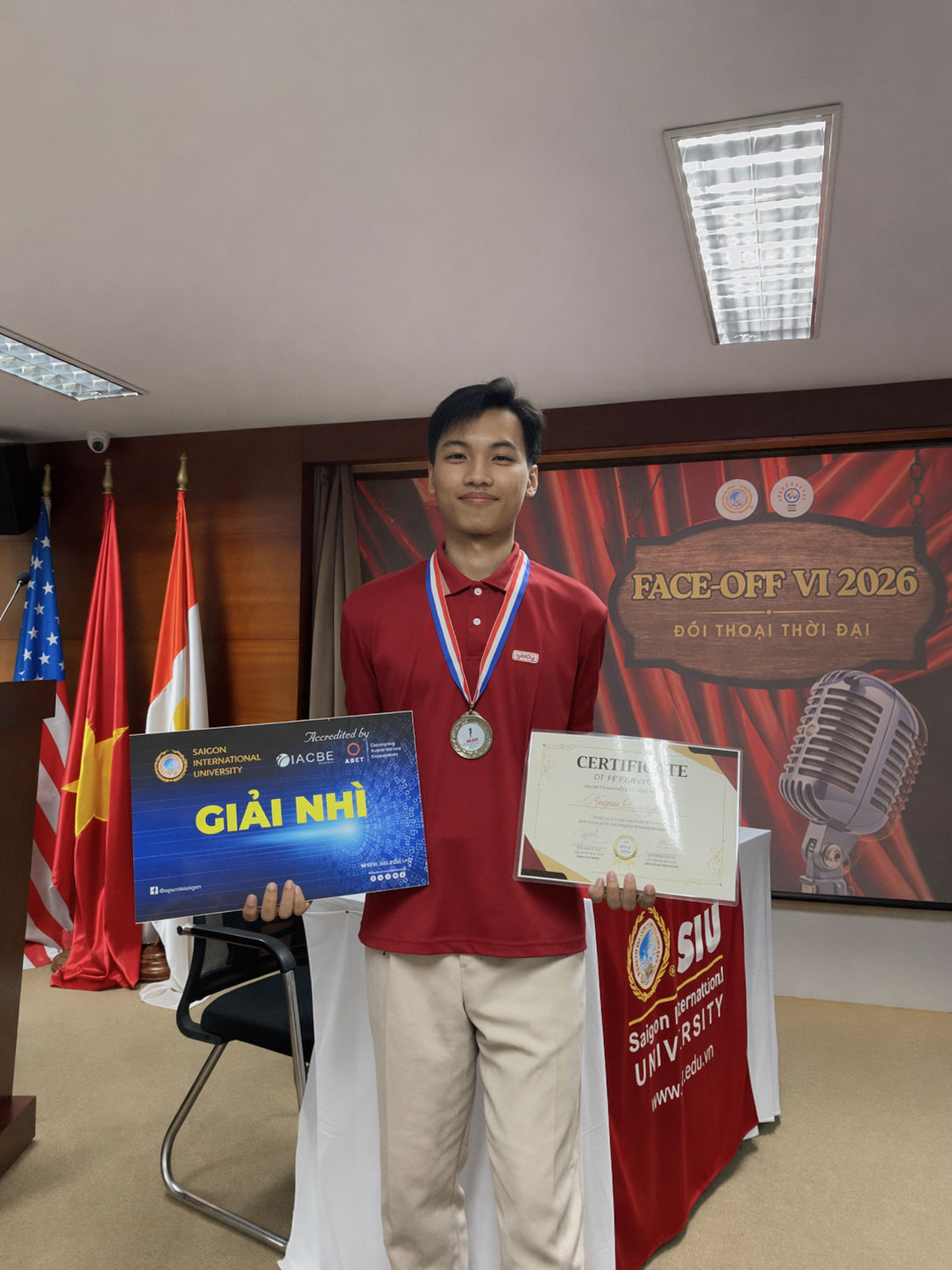 Giải nhì Face-Off 2026 tại SIU