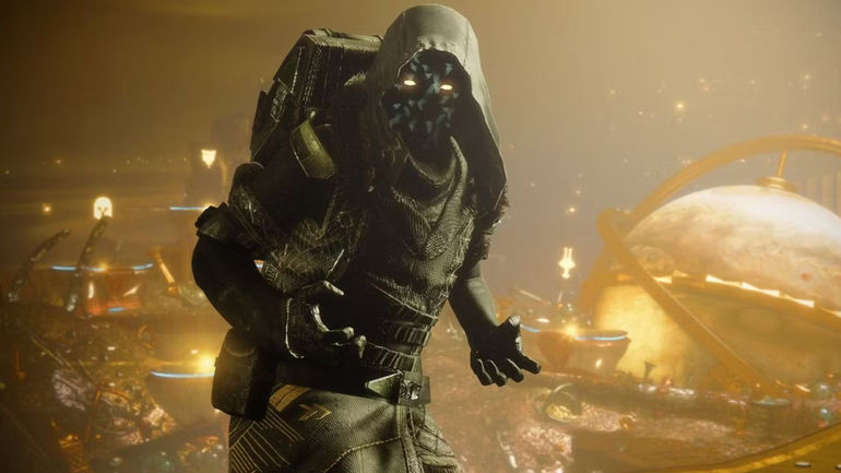 Xur's Hilarious Exotic Helmet Handout in Destiny 2
