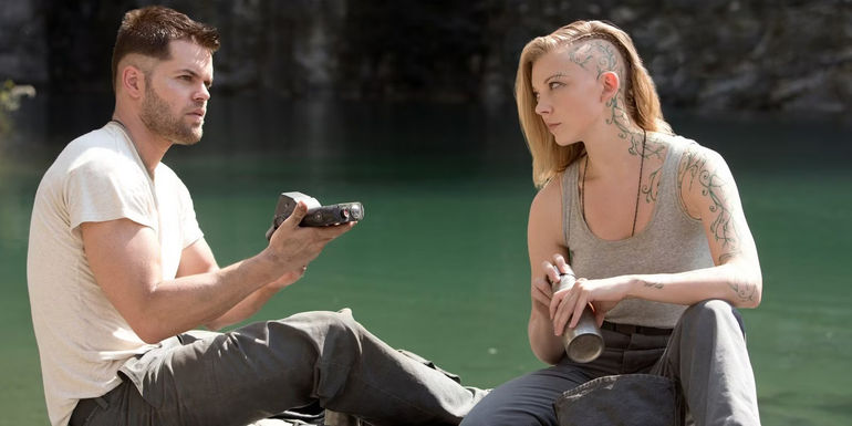 Castor and Cressida in the Hunger Games Mockingjay Part 1