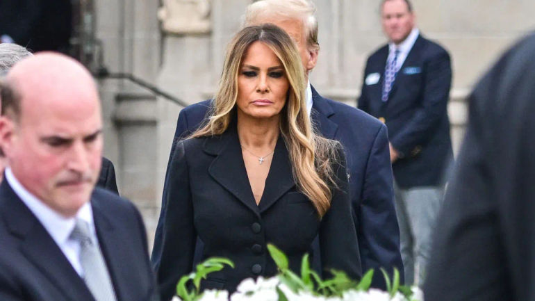 Remembering Amalija Knavs: A Tribute to Elegance and Grace