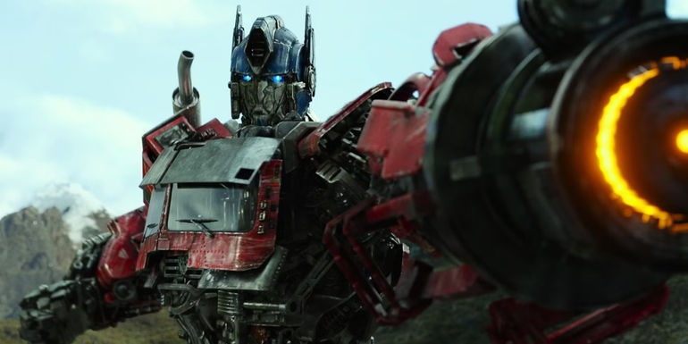 Optimus Prime with a huge gun in Transformers Rise of the Beasts