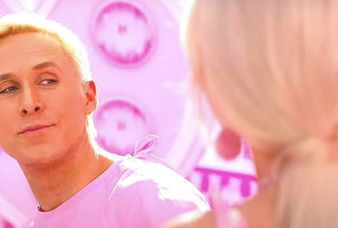 Barbie - Nghệ Thuật và Thương Mại