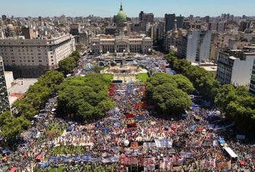 Argentina's Nationwide General Strike: Unrest and Opposition