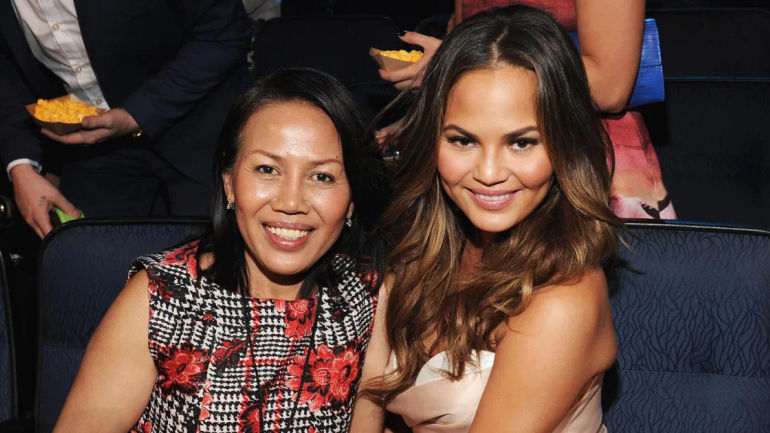 Chrissy Teigen's Emotional Journey: Navigating Life Without Her Mom