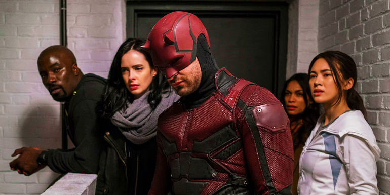 Matt Murdock's Daredevil with Luke Cage, Jessica Jones, Claire Temple and Colleen Wing in Netflix's The Defenders