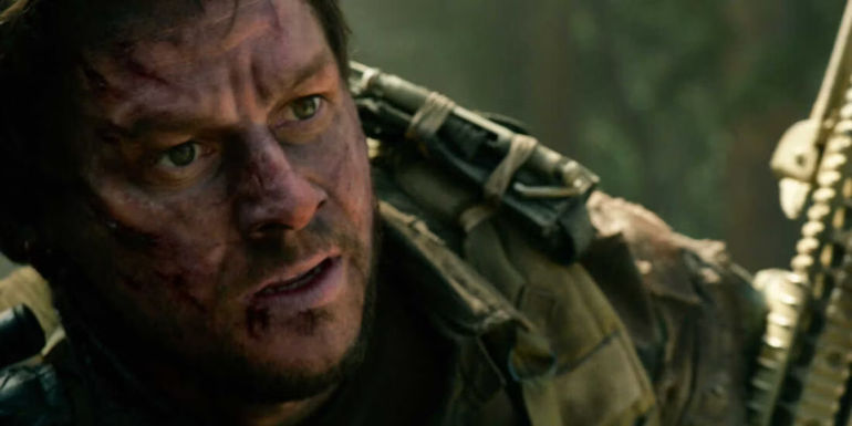 Mark Wahlberg with a dirty face in Lone Survivor