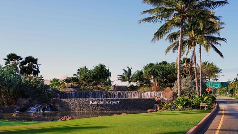 Unfortunate Incident at Kahului Airport: American Airlines Flight Hard Landing
