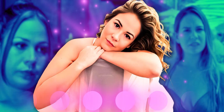 90 day the single life liz woods in pink outfit blue background