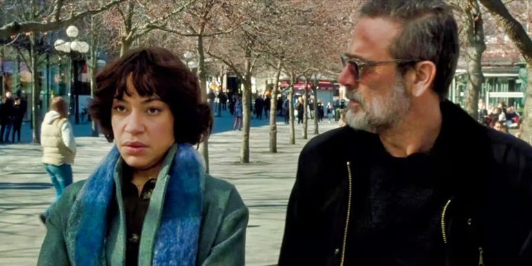 Cush Jumbo as Dessie and Jeffrey Dean Morgan as Kanon in The Postcard Killings