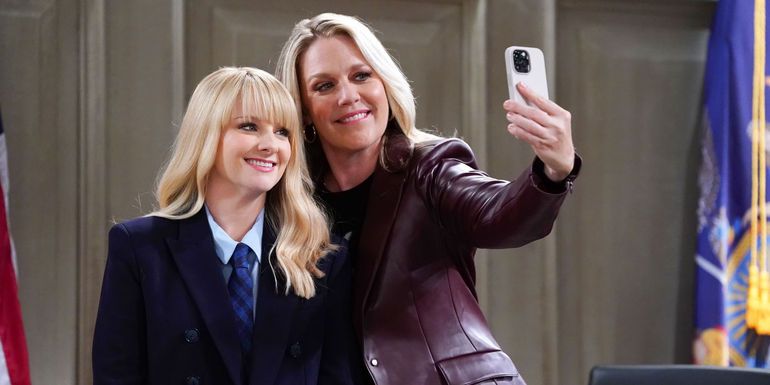 Melissa Rauch as Abby Stone and Jessica St. Clair as Heather taking a selfie in Night Court 206.