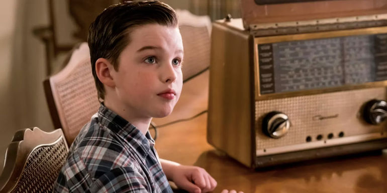 Iain Armitage's Sheldon sits beside the wireless in Young Sheldon season 2 finale