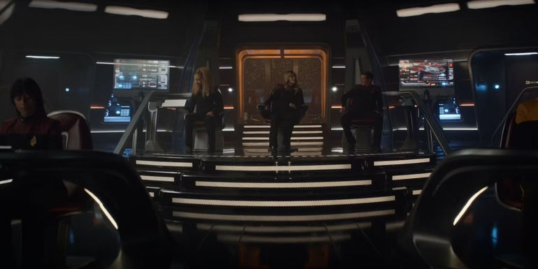 Star Trek Picard Titan Enterprise-G bridge Seven of Nine