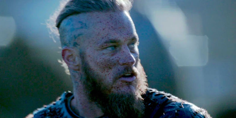Ragnar covered in blood in Vikings Season 2
