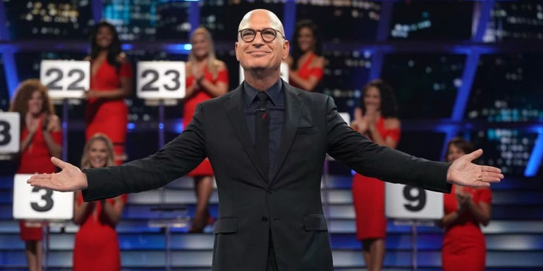 Howie Mandel presenting on Deal or No Deal