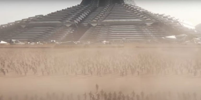 The Fremen confront the Sardaukar at the Battle of Arakken in Dune 2.