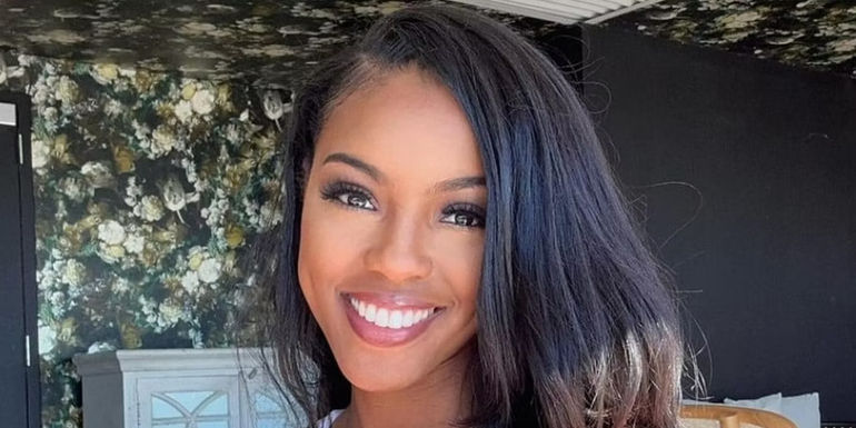 The Bachelor Season 28 Contestant Evalin Clark Smiling