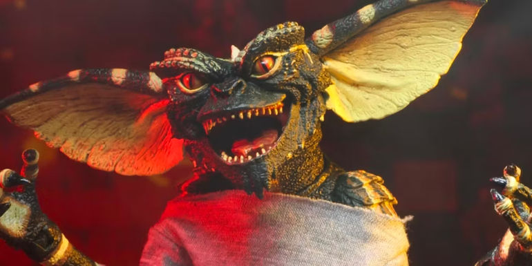 Gremlins Flashdance in costume with mouth wide open in part scene in Germlins