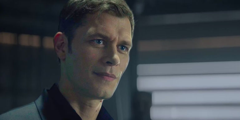 James Ackerson (Joseph Morgan) smirking in Halo season 2