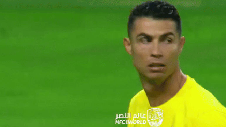 Sự Thất Vọng của Siêu Sao Ronaldo và Cuộc Đối Đầu Khêu Gợi