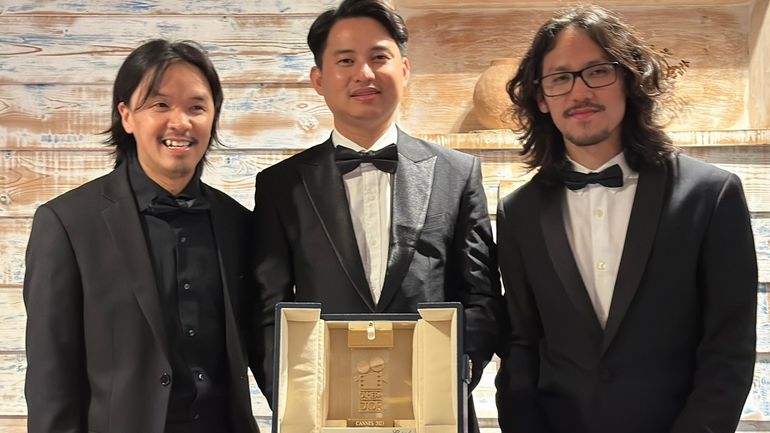 Hành Trình Sáng Tạo của Nhà Sản Xuất Trần Văn Thi và Phim 'Bên Trong Vỏ Kén Vàng'