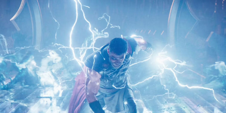 Thor surrounded by lightning in Thor: Ragnarok