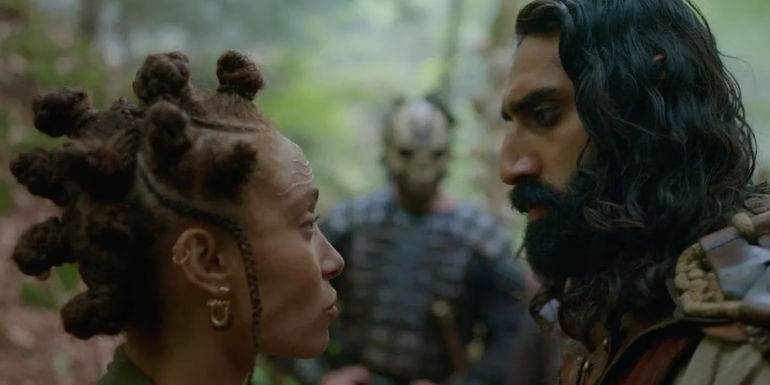 Boorman (Amar Chadha-Patel) talkling to Scorpia (Adwoa Aboah) in Willow episode 5.