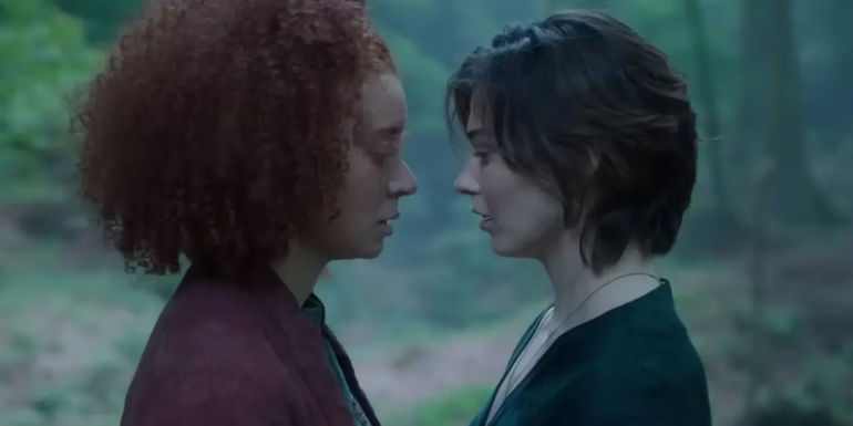 Jade (Erin Kellyman) and Kit (Ruby Cruz) about to kiss in Willow episode 5.
