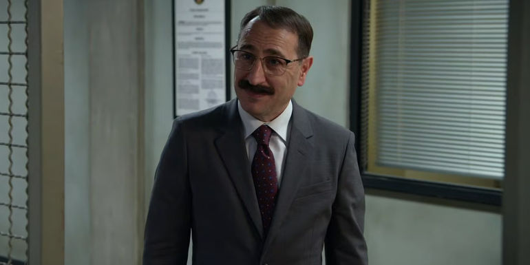 Joe D'Angelo smiles in Curb Your Enthusiasm