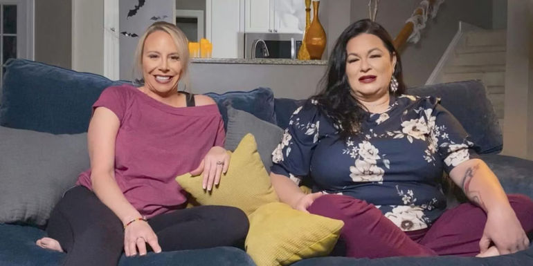 90 Day Fiancé Molly Hopkins Cynthia Decker Sitting