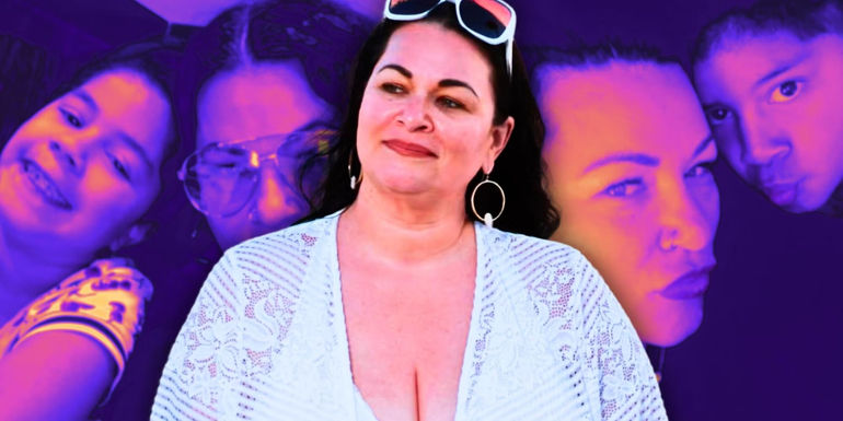 90 Day Fiancé star Molly Hopkins with daughter