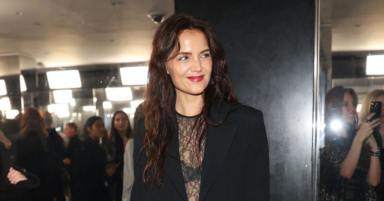 Exploring Katie Holmes's Diverse Fashion Choices at New York Fashion Week