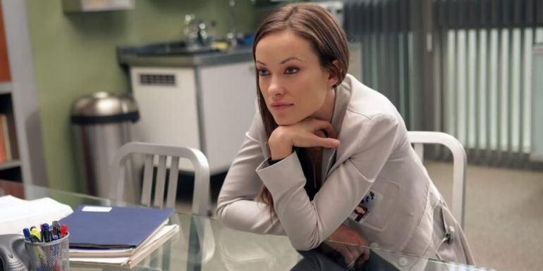 Dr. Remy Thirteen Hadley Sitting Down in House, M.D.