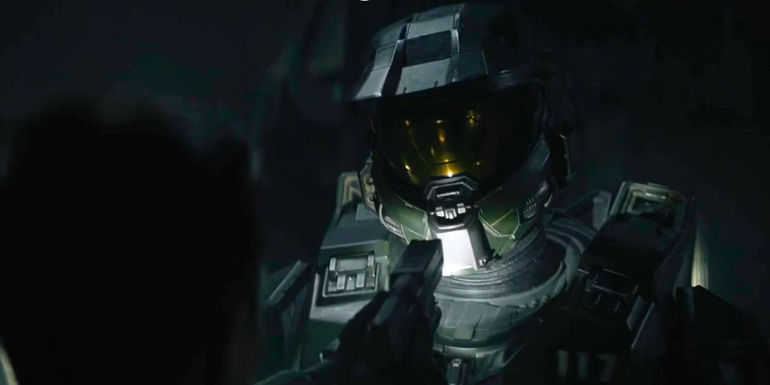 Briggs points a gun at Master Chief (Pablo Schreiber) in Halo season 2