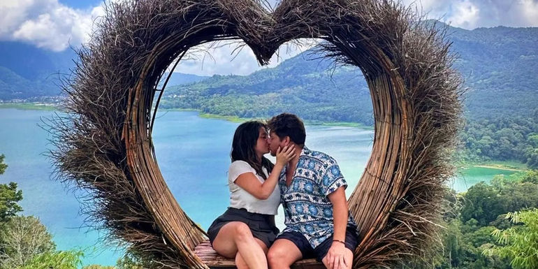 Syngin and Shayna 90 Day Diaries