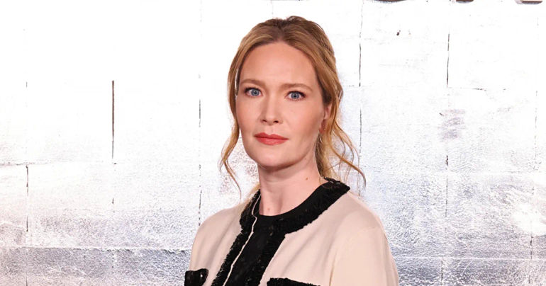 Exploring the Enchanting Worlds of Sarah J. Maas: A Journey Through Romantasy Realms