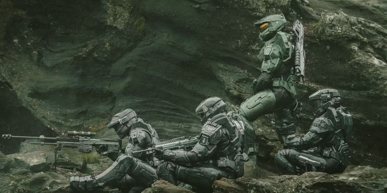 Master Chief (Pablo Schreiber) and Silver Team level their weapons on Sanctuary in Halo season 2