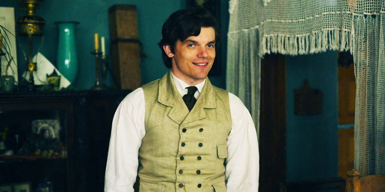 Edward Bluemel as Stephen Ellerby in Belgravia The Next Chapter episode 5