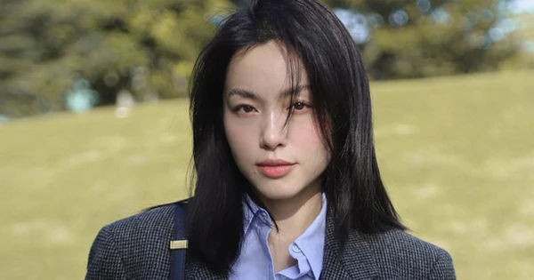 Bí quyết chăm sóc da và tóc theo phong cách 'ngược đời' của Hà Trúc