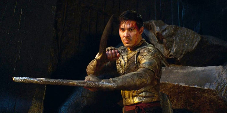Lewis Tan as Cole Young wearing his Arcana armor in Mortal Kombat