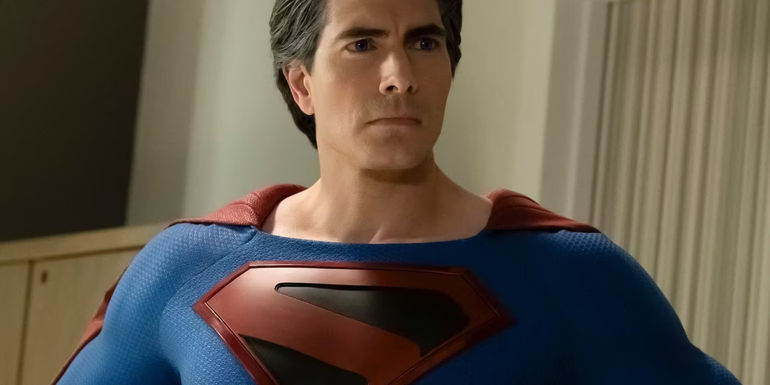 Brandon Routh as Superman in Arrowverse Crisis of Infinite Earths
