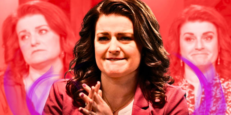 Sister Wives Robyn Brown with an arrogant expression