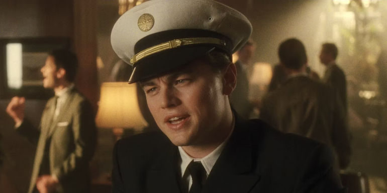 Leonardo DiCaprio as Frank Abagnale dressed as a pilot in Catch Me If You Can - Catch Me If You Can