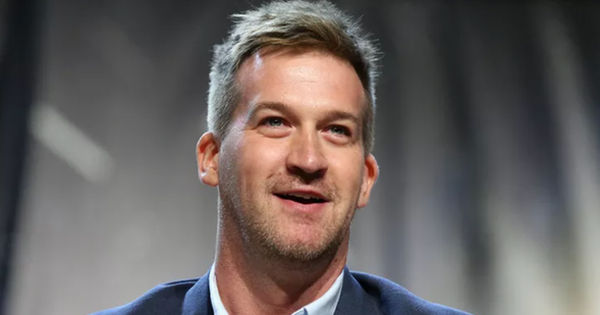 Hành Trình Vĩ Đại của Ngôi Sao Captain Marvel - Kenneth Mitchell