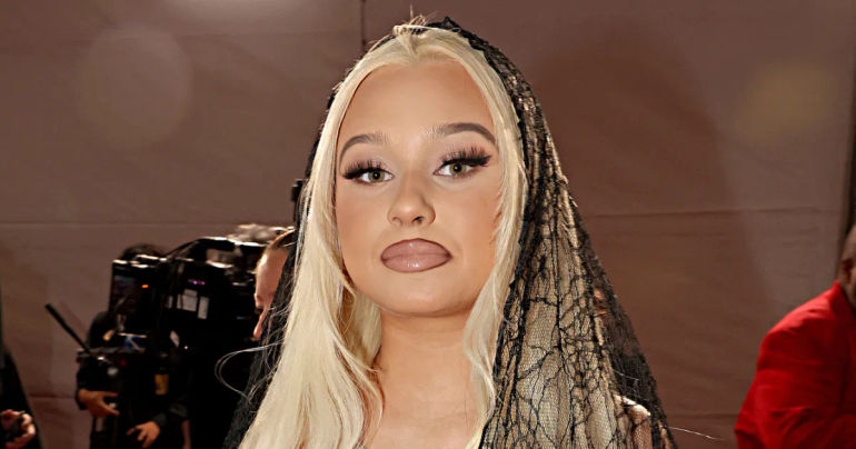 Alabama Barker Seeks Support in Disappearing Picture From Alleged Medical Center Trip