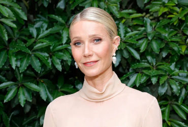 Gwyneth Paltrow Opens Up About Early Challenges With Stepchildren: A Valuable Lesson Learned